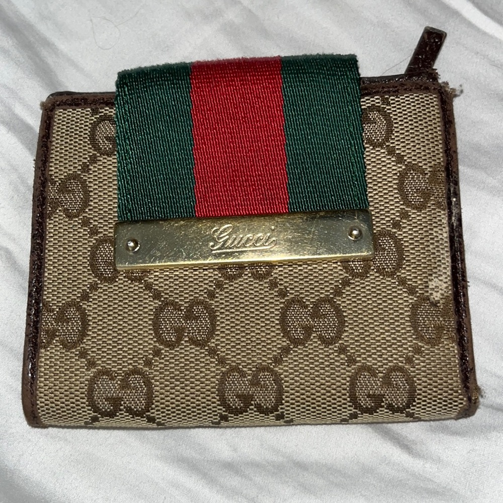 Vintage Gucci Signature Compact Wallet